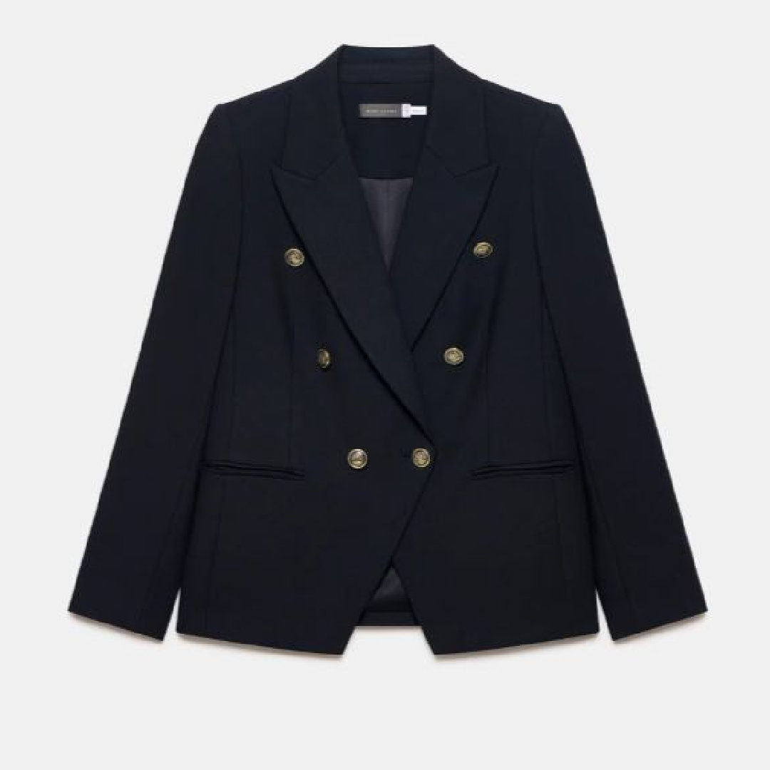 how to style a navy blazer
